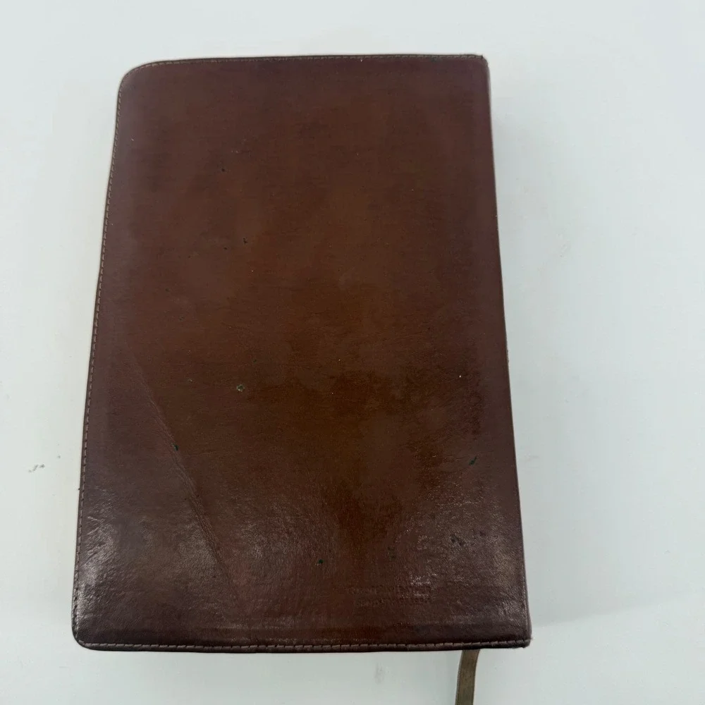Life Application Study‎ Bible International Version Brown Crocodile Embossed